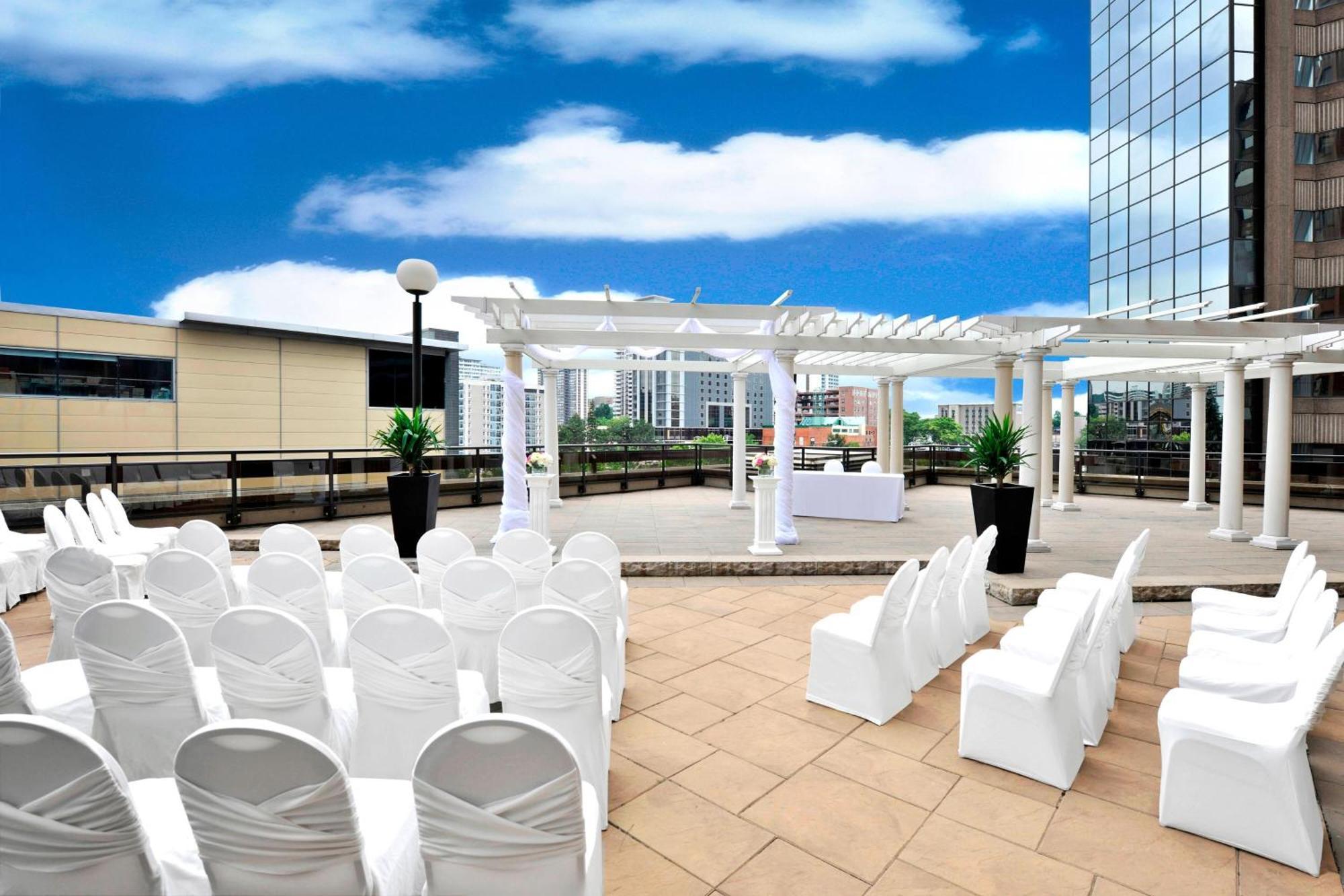 Sheraton Hamilton Hotel Exterior foto